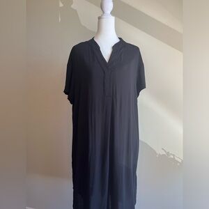 H&M Women's Small V-Neck Viscose Short-Sleeved Dress